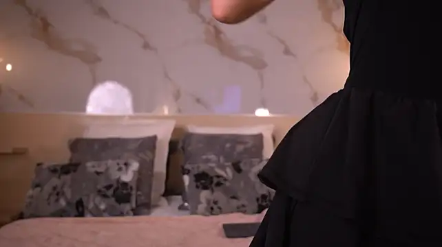 ElleDiane 现场XXX聊天