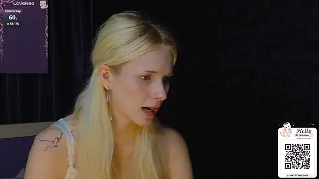 Chatroom XXX en direct de helly_hoff