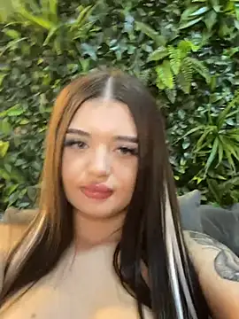 KenzieLou's Live XXX Chat