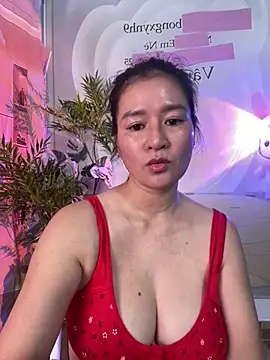 Miuxynh Adlı Modelin Canlı XXX Sohbeti