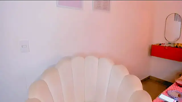 dulce_doll1 élő XXX-chatje