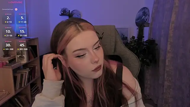 CoraMiel XXX чат на живо