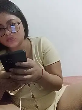 XXX chat uživo modela naylamck