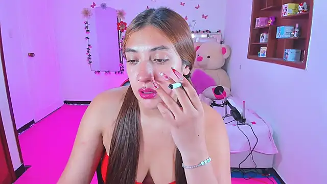 צ'אט XXX בשידור חי של perlabeautiful