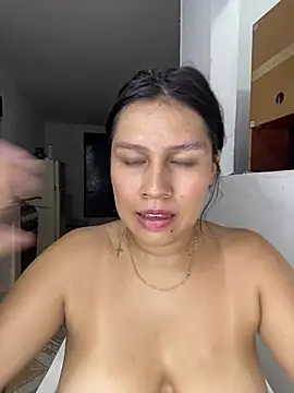 Chat +18 de Annyeli ao vivo