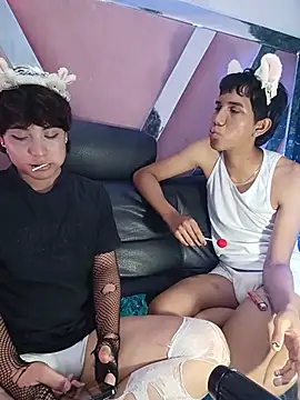 KevCokk live XXX chat
