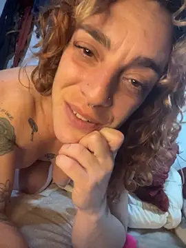 SalyTredelMonte Adlı Modelin Canlı XXX Sohbeti