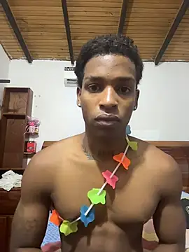 Chat +18 de Jhan_Ngg ao vivo