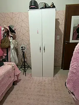 Irresistible37 Chat XXX live