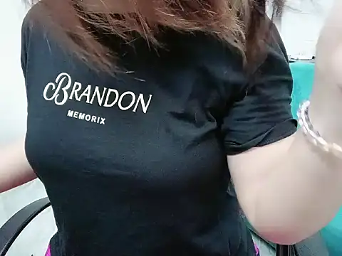 Mun199x's Live XXX Chat