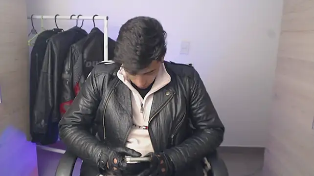 chomelo6 Live XXX-Chat
