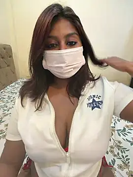 צ'אט XXX בשידור חי של PayalDesire