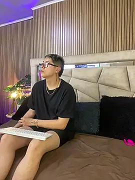 Evie_demn Webcam Show
