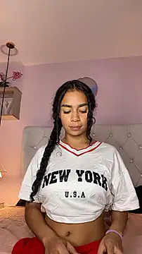 Novagh_ Adlı Modelin Canlı XXX Sohbeti