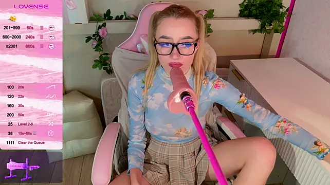 LeonaEviann's Live XXX Chat