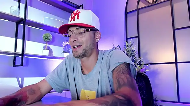 DrakeNeumann 라이브 XXX 채팅