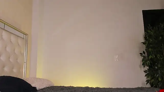 Miss_KhalifaDoll Live XXX-Chat