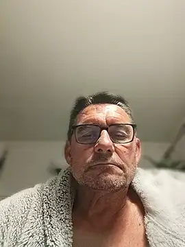 XXX chat uživo modela Phil_Dargent