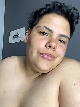 Czat XXX na żywo – Hailey_Curvy