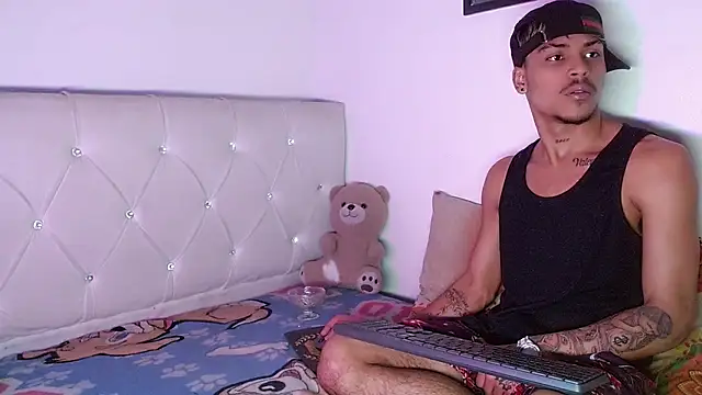 Angel_foxc13 现场XXX聊天