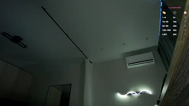 Chat +18 de Tommy_cat ao vivo