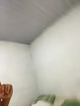 צ'אט XXX בשידור חי של miluwatson