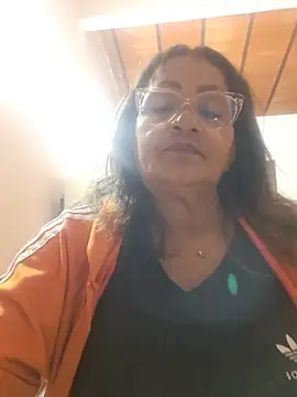 Chat +18 de Vickyfox_ ao vivo