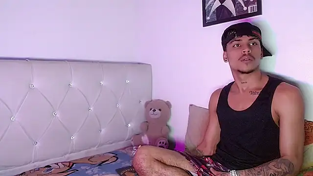 Angel_foxc13 Adlı Modelin Canlı XXX Sohbeti