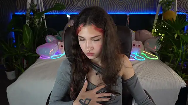 Czat XXX na żywo – BabyFlowerr