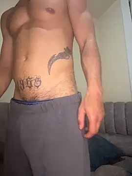 Taylor_DiamondBoy élő XXX-chatje