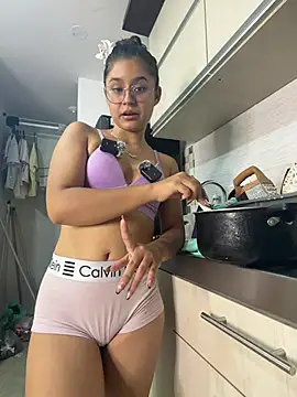 ivette_swan's Live XXX Chat