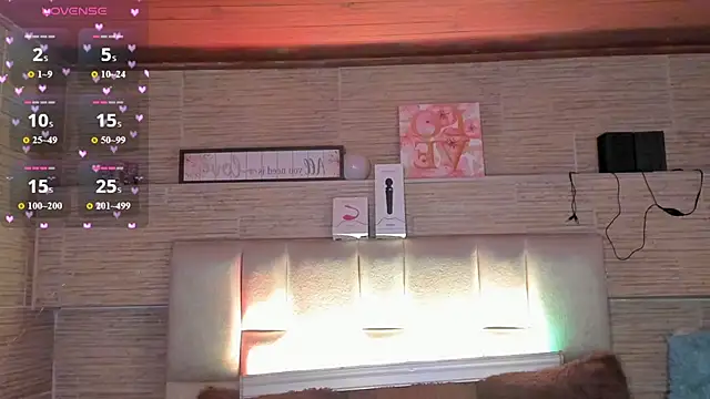 XXX chat uživo modela mia_devine_