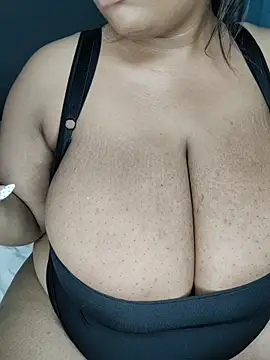 ChubbyTits28 Chat XXX live