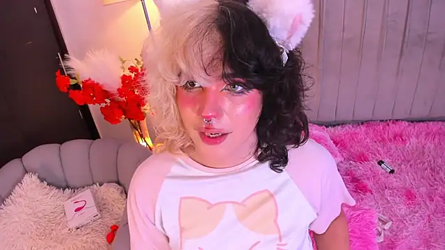 Hunter_Moonn Live XXX chat
