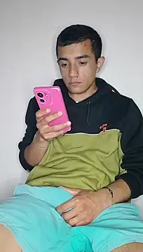 Thick_Cock 现场XXX聊天