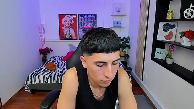 Benji23_ – Naživo XXX chat