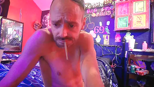 DaddyAndSplashQueen Adlı Modelin Canlı XXX Sohbeti