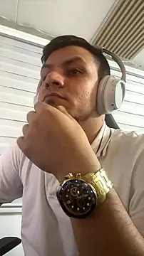 XXX chat uživo modela Rick_Adams