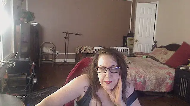 Ireallysquirt XXX чат на живо