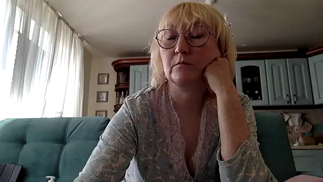 Zeyona Chat XXX live