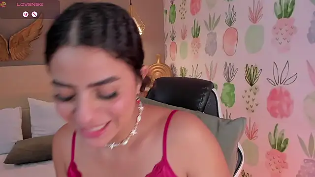 yaya23x's Live XXX Chat
