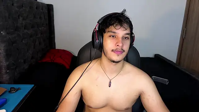 Chatroom XXX en direct de ValentinoCruzz