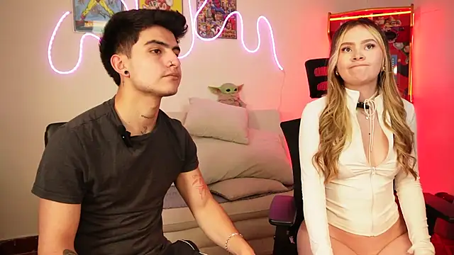 Chat XXX en directo de tommy_and_sophie