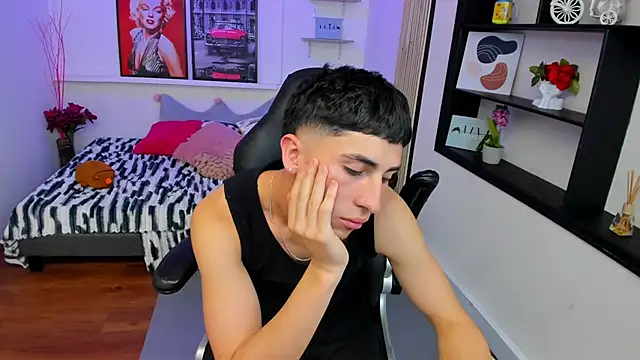 Benji23_ – Naživo XXX chat