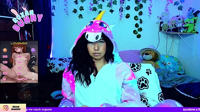 Chat +18 de Roxanbunny1 ao vivo