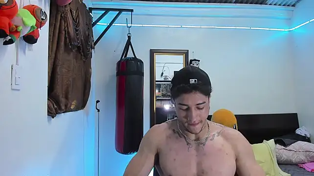 دردشة Bull__fit الجنسية المباشرة