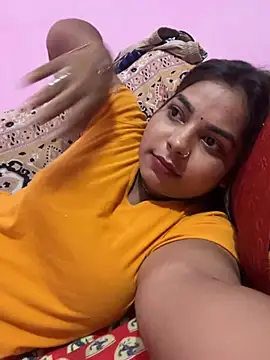 Aayra_Joshi Adlı Modelin Canlı XXX Sohbeti