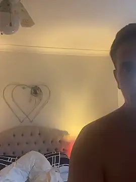 Chat +18 de malcolm2334 ao vivo