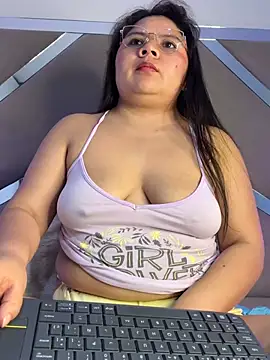 alice_love052 Adlı Modelin Canlı XXX Sohbeti