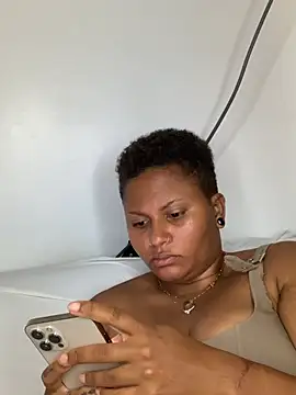 madelltheebony: απευθείας συνομιλία ΧΧΧ